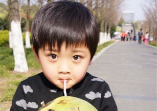 男孩叫姚什么好听                            